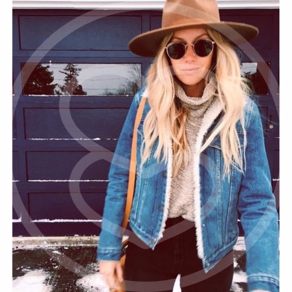 Jackets & Blazers - SARAH Comfy Denim Jacket